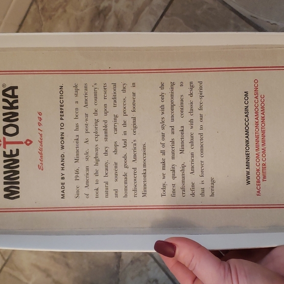 Minnetonka Hi Top Back Zip Boot Taupe - Picture 5 of 5